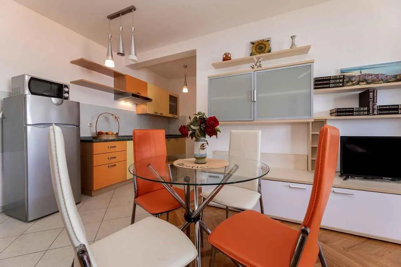 Apartment In Vrbnik/Insel Krk 13603