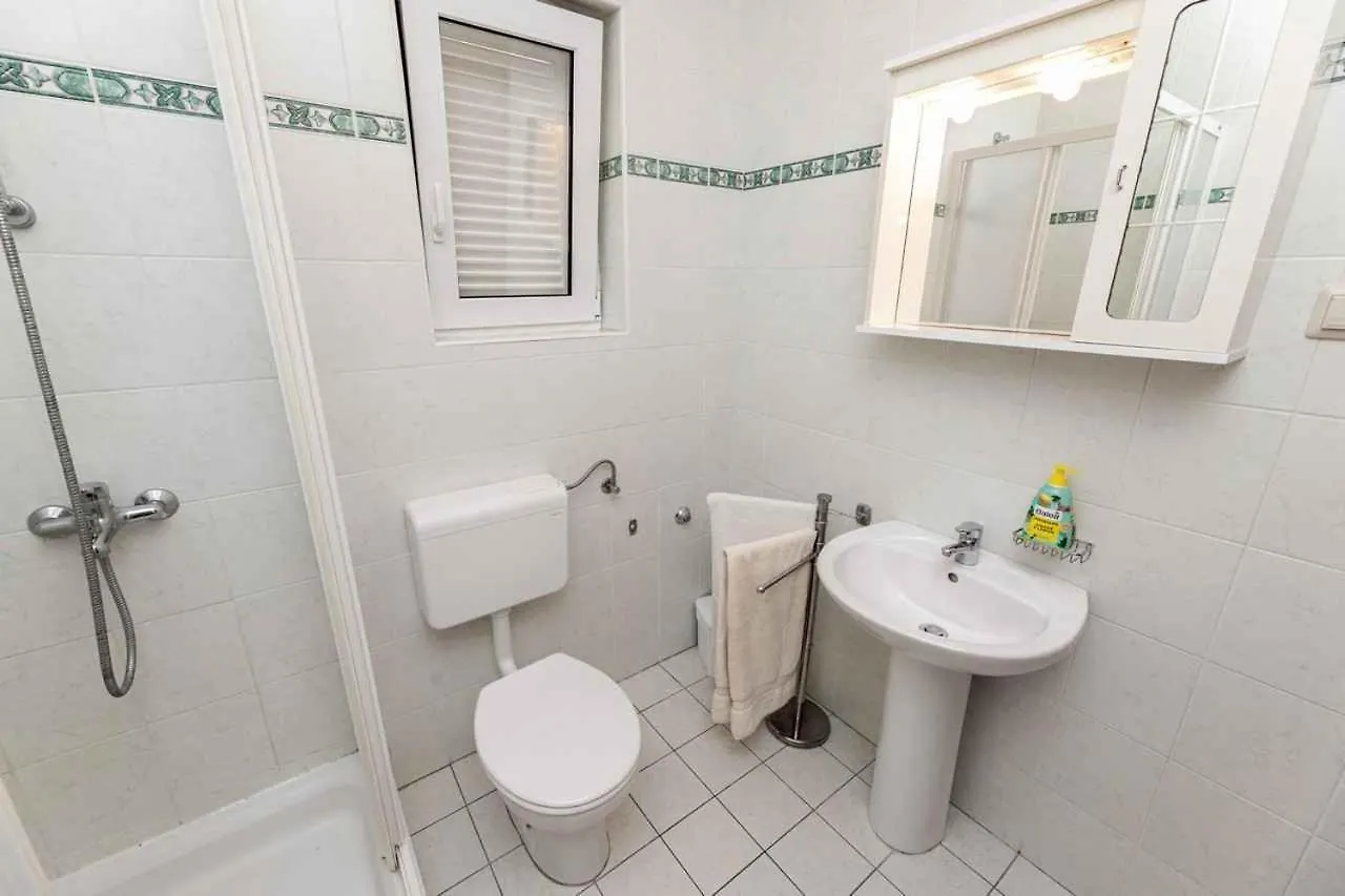 Apartment In Vrbnik/Insel Krk 13603